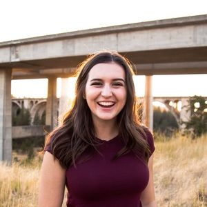 Meet your Posher, Hannah